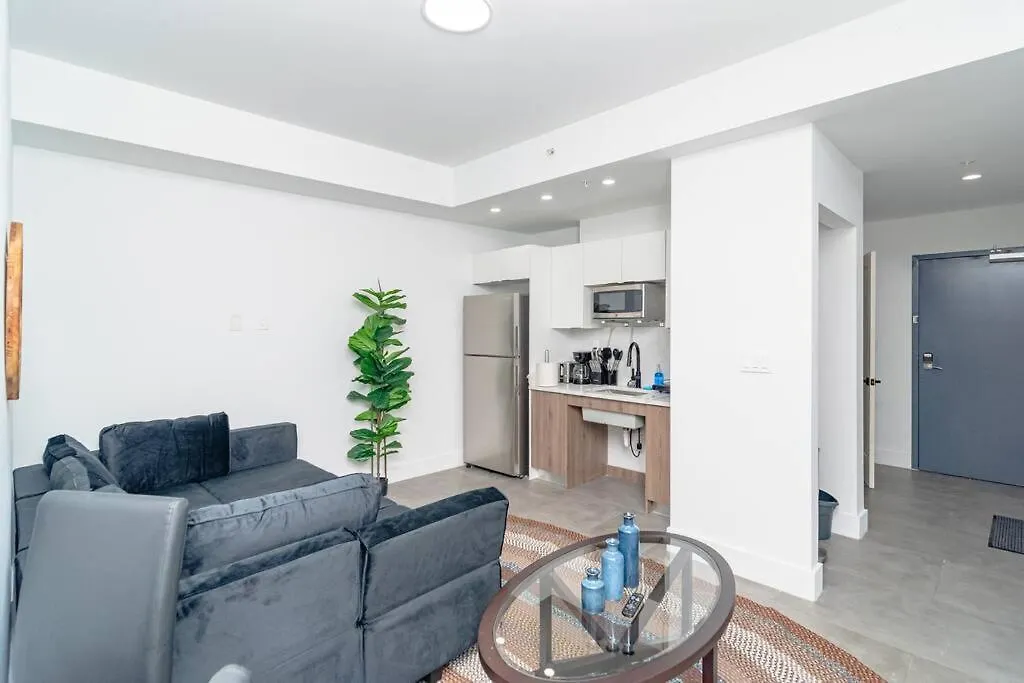 King Bed Brand New Oasis Minutes To Brickell * Miami