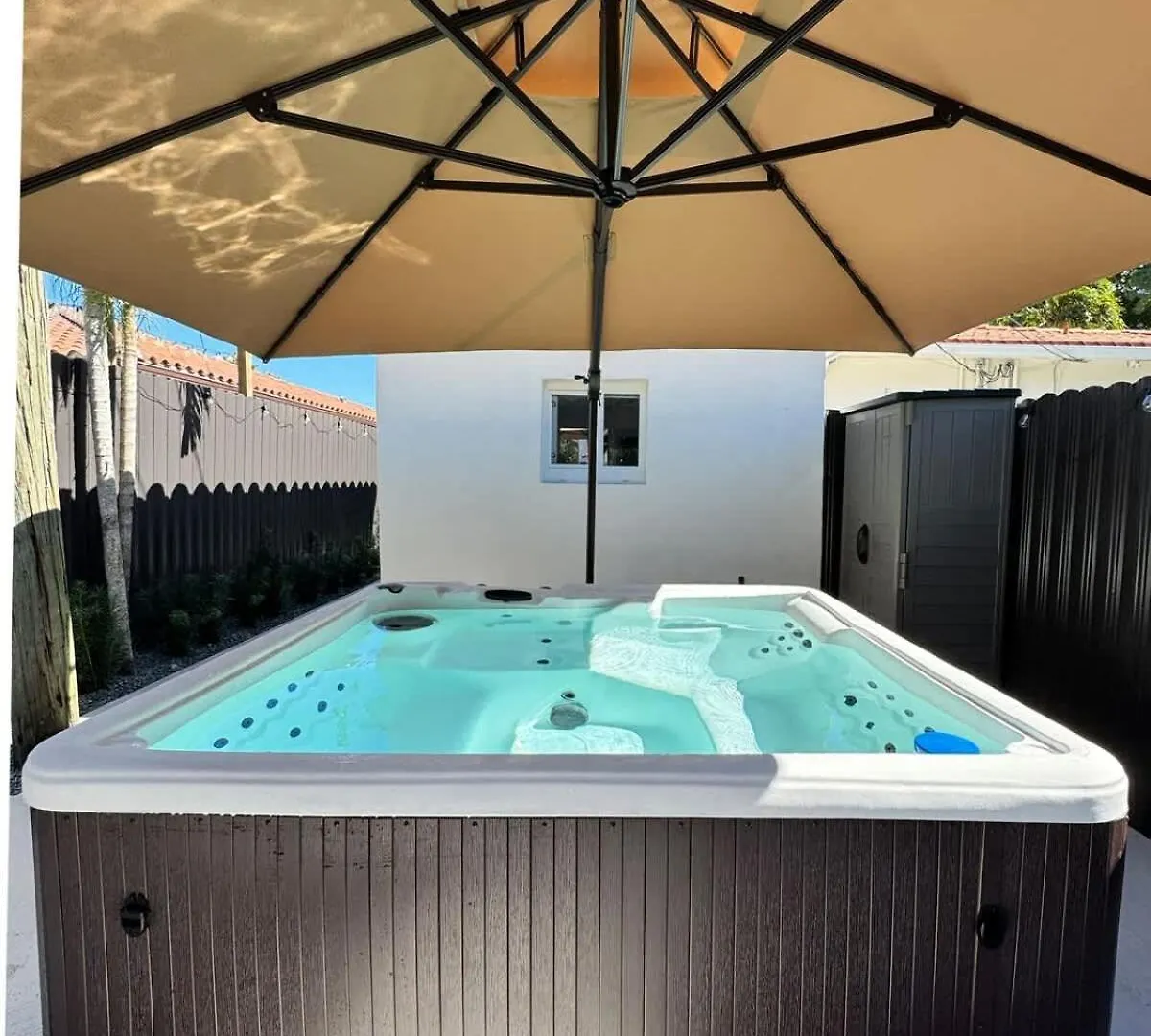 With Office Space And Hot Tub Holiday home *