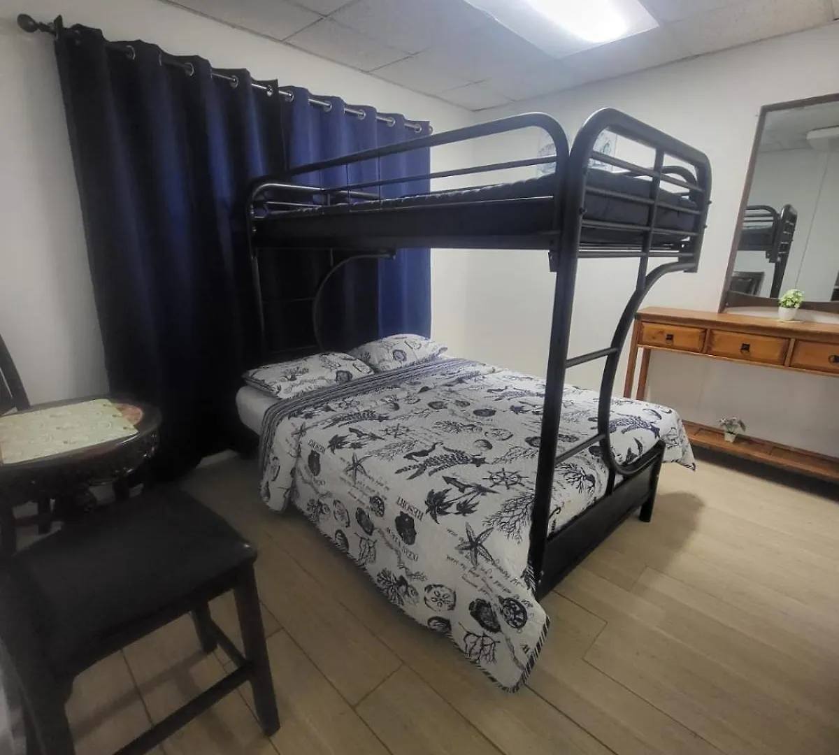 Azucar Homestay Miami