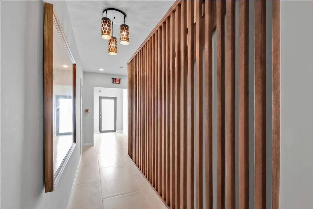 Anselmo Brickell Apartamento