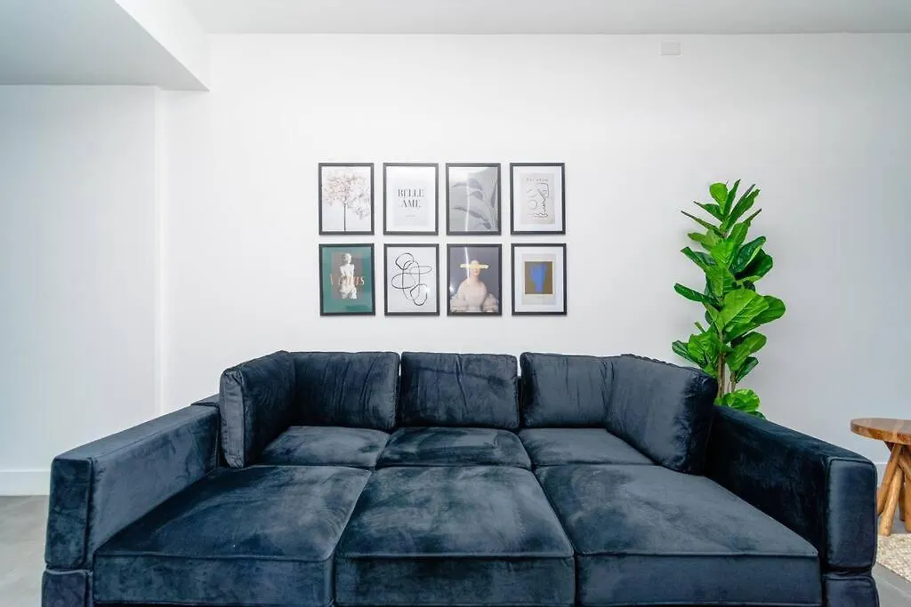 King Bed Brand New Oasis Minutes To Brickell *