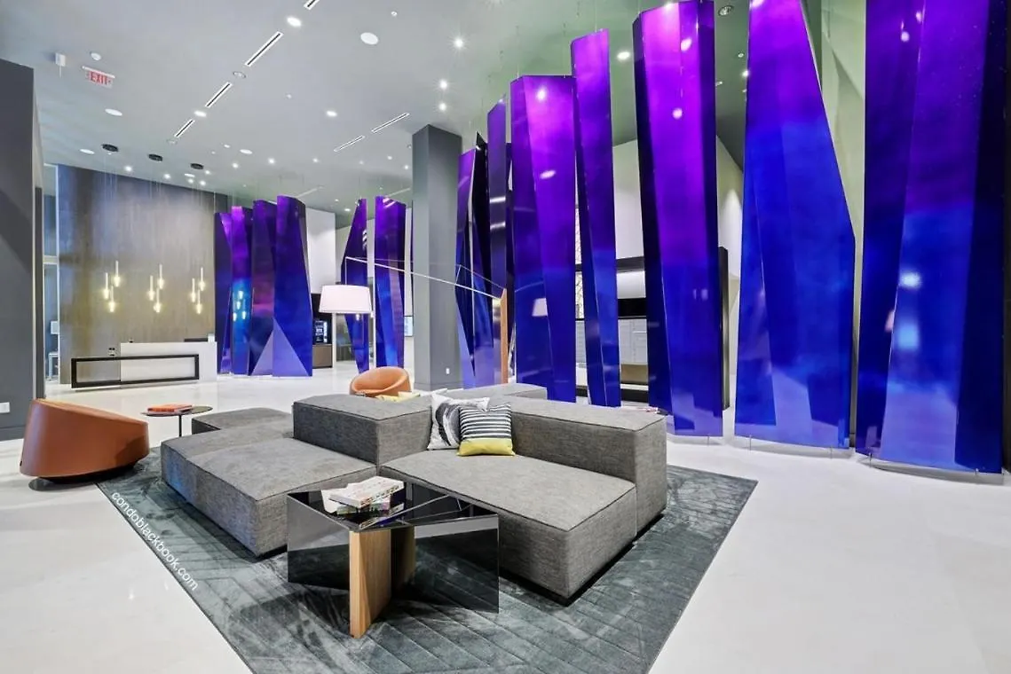 Elegant 2br W Beautiful Views Apartment