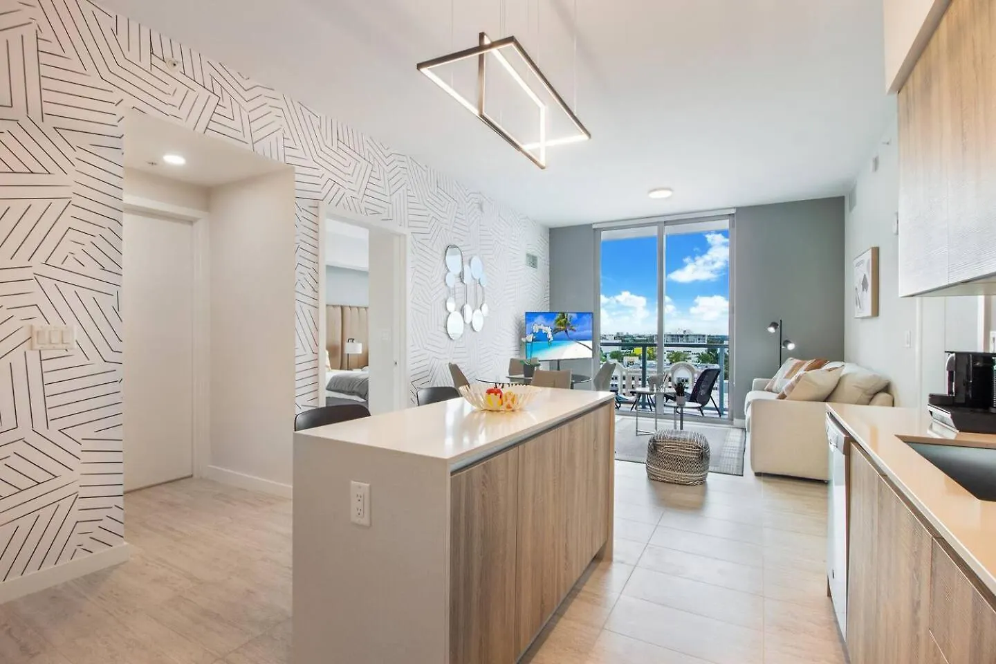 Apartment Elegant 2br W Beautiful Views *