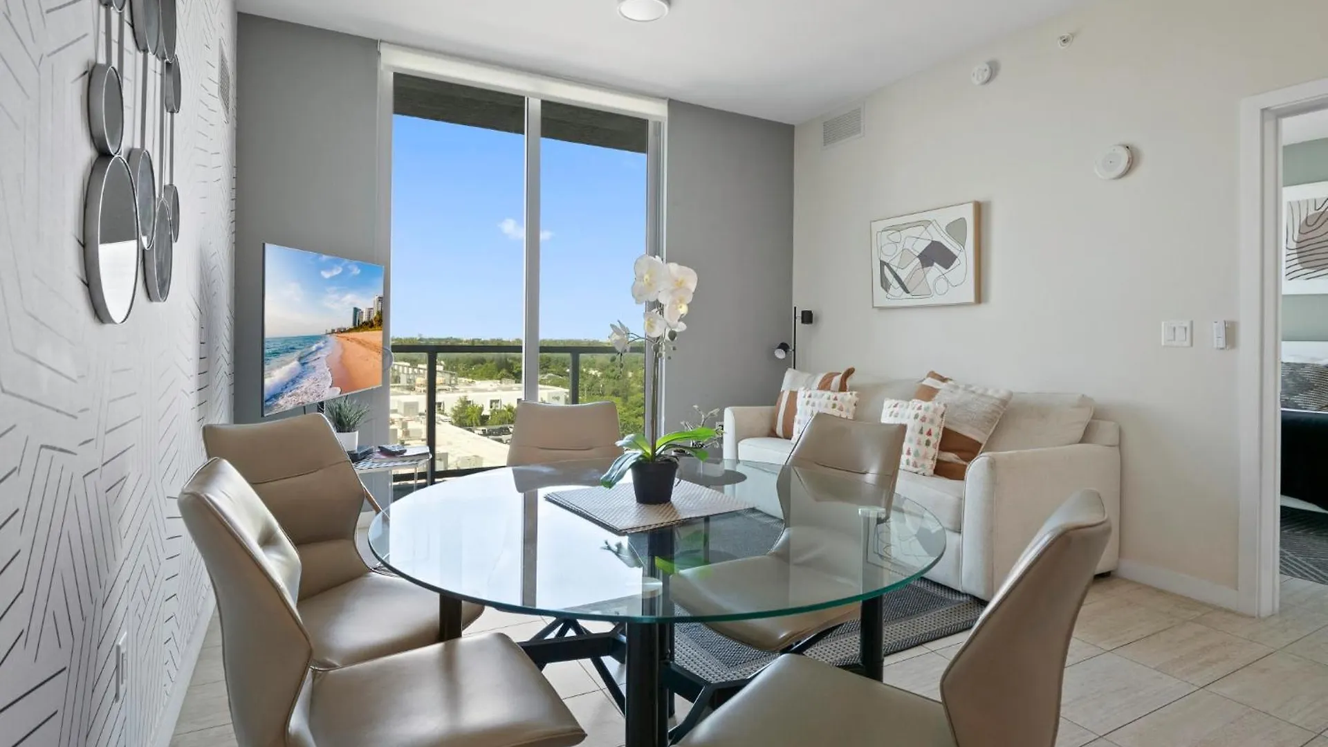 Elegant 2br W Beautiful Views Apartment Miami