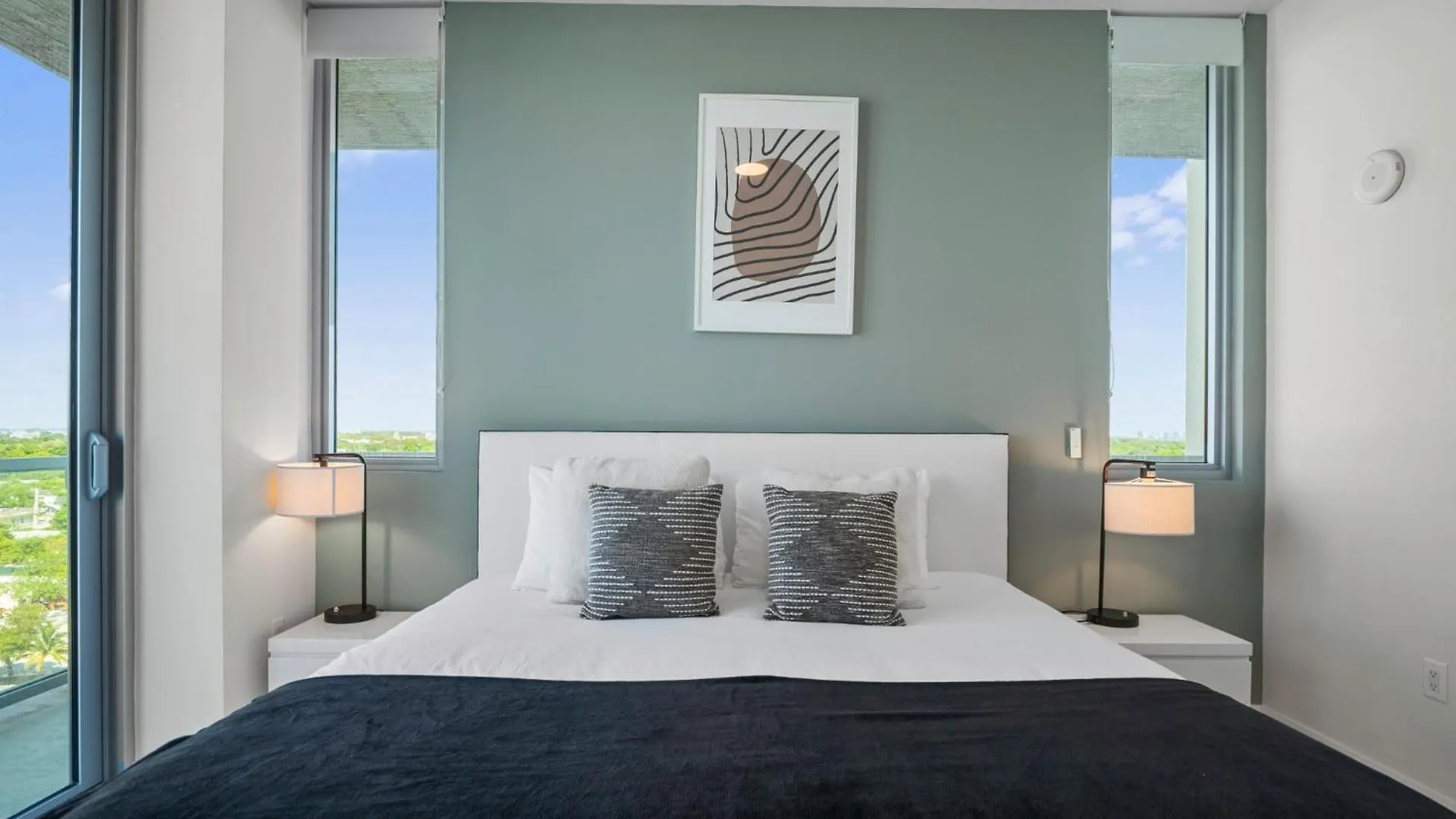 Apartment Elegant 2br W Beautiful Views Miami