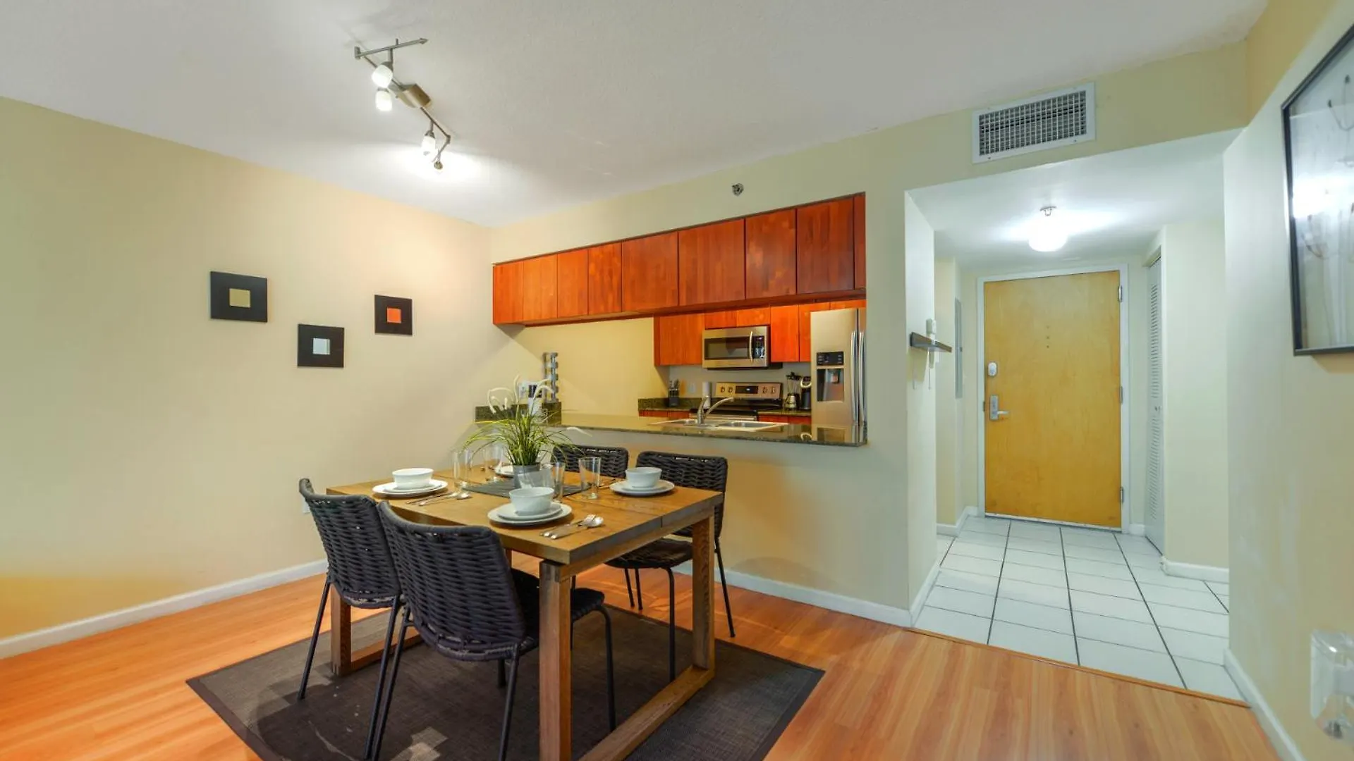 Apartment Beautiful That Will Make Feel Like At *