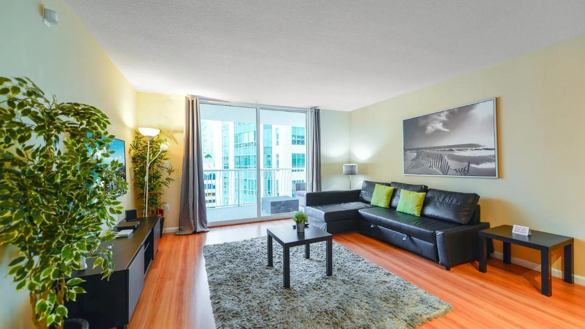 Beautiful That Will Make Feel Like At Apartment