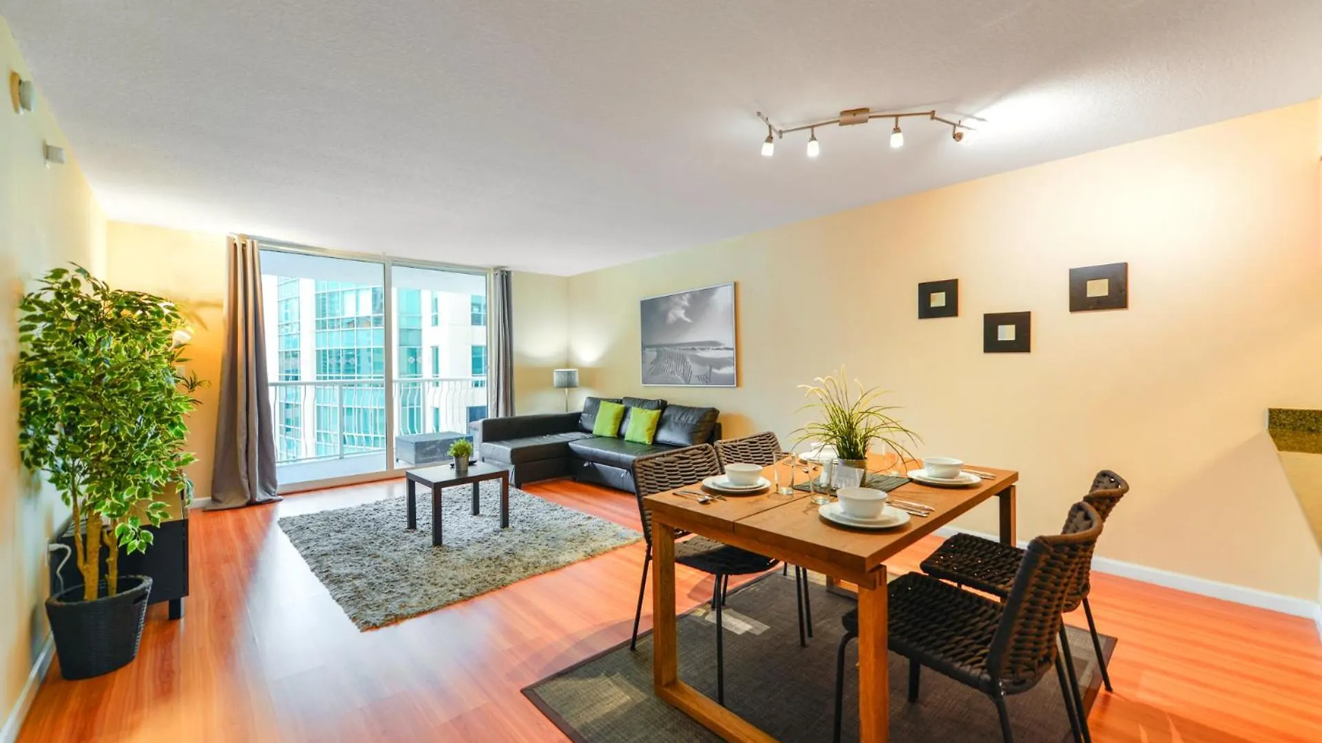 Beautiful That Will Make Feel Like At Apartment