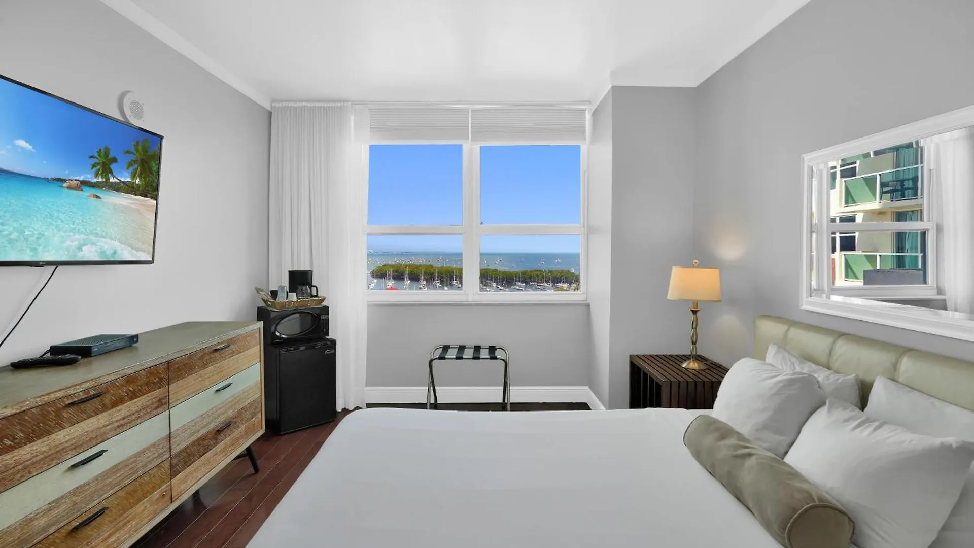 Aparthotel Fabulous 2 Bedroom In Heart Of Grove *