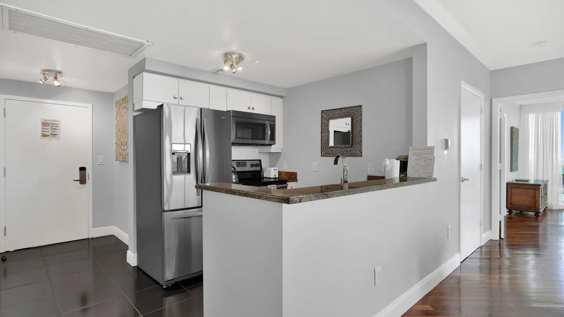 Fabulous 2 Bedroom In Heart Of Grove Aparthotel *