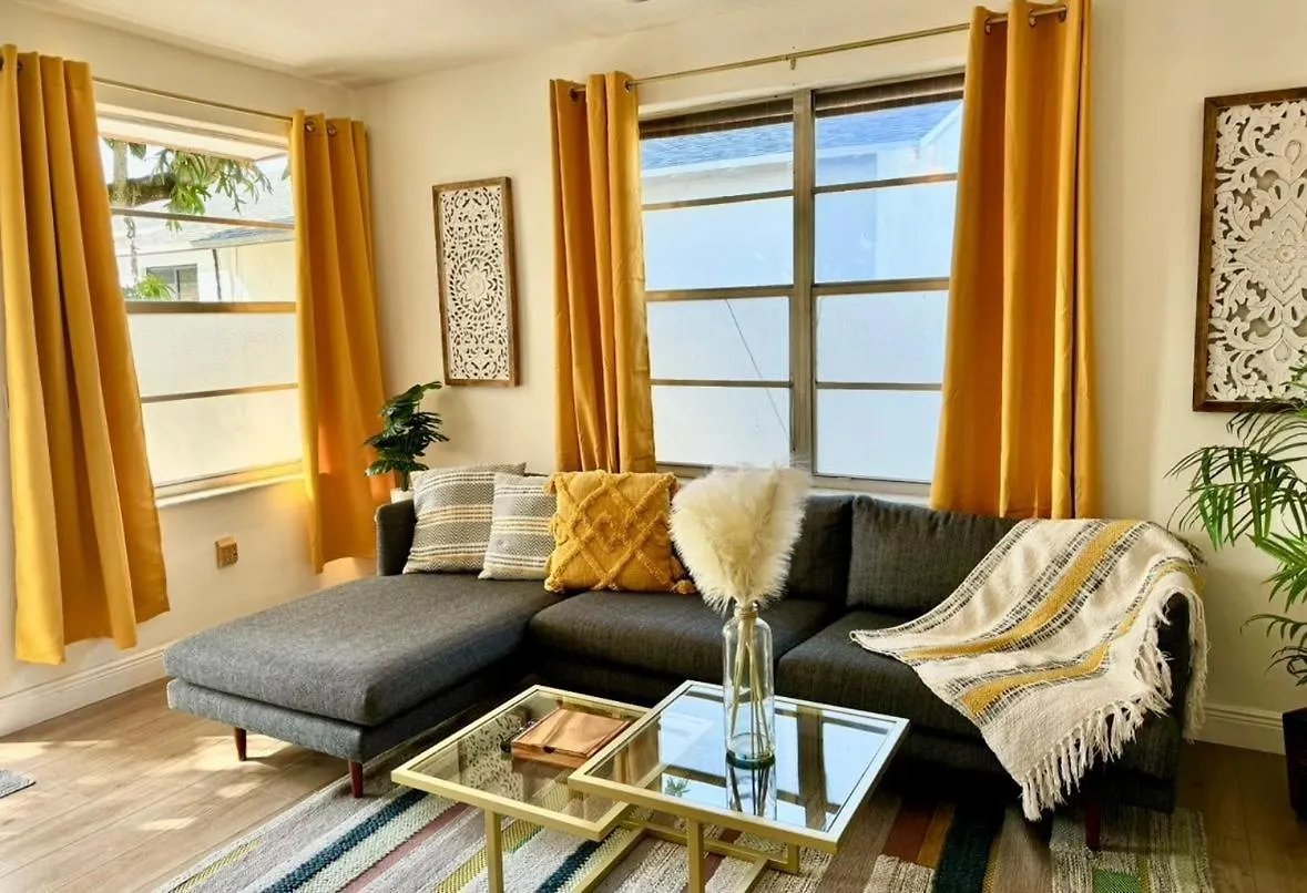 Holiday home Lush Tropical Big Close To Airport, Calle 8, Coral Gables And Lots Amenities
