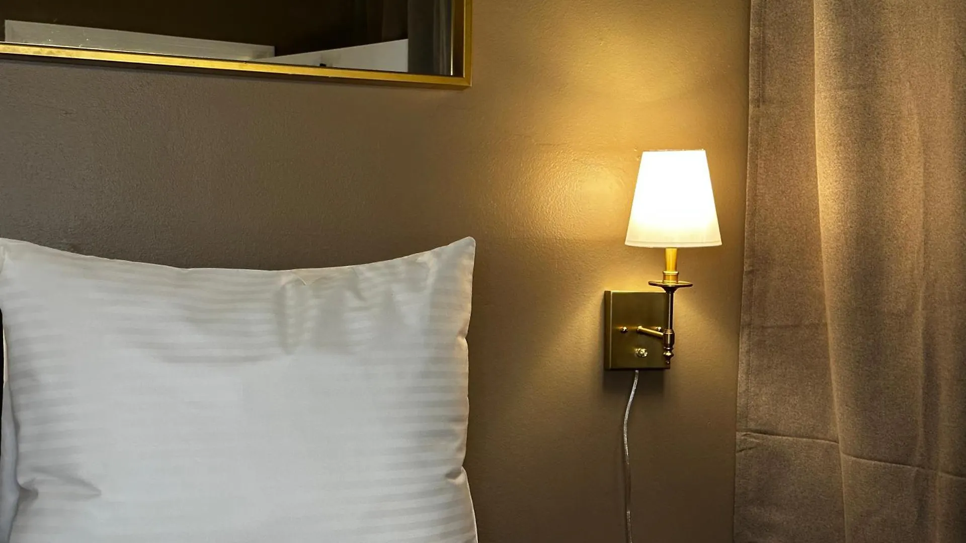 Hotel Tb Downtown *