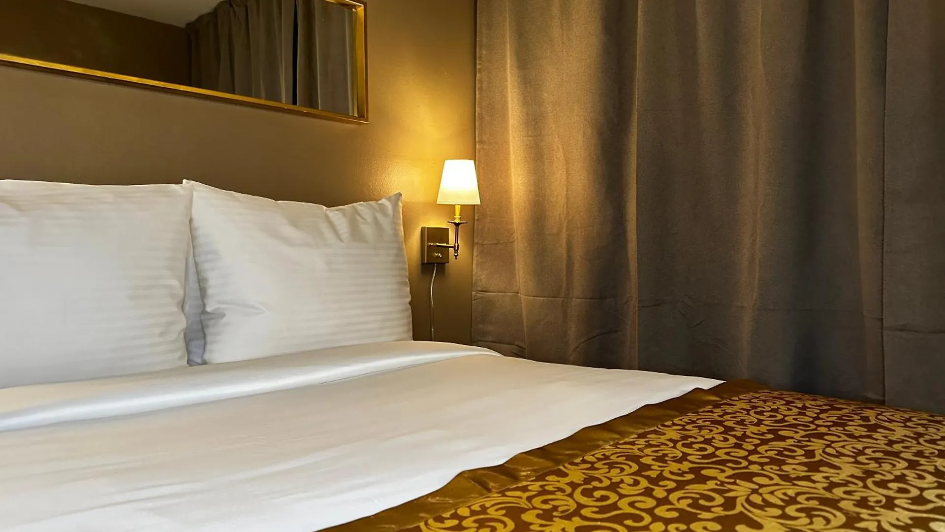 Hotel Tb Downtown