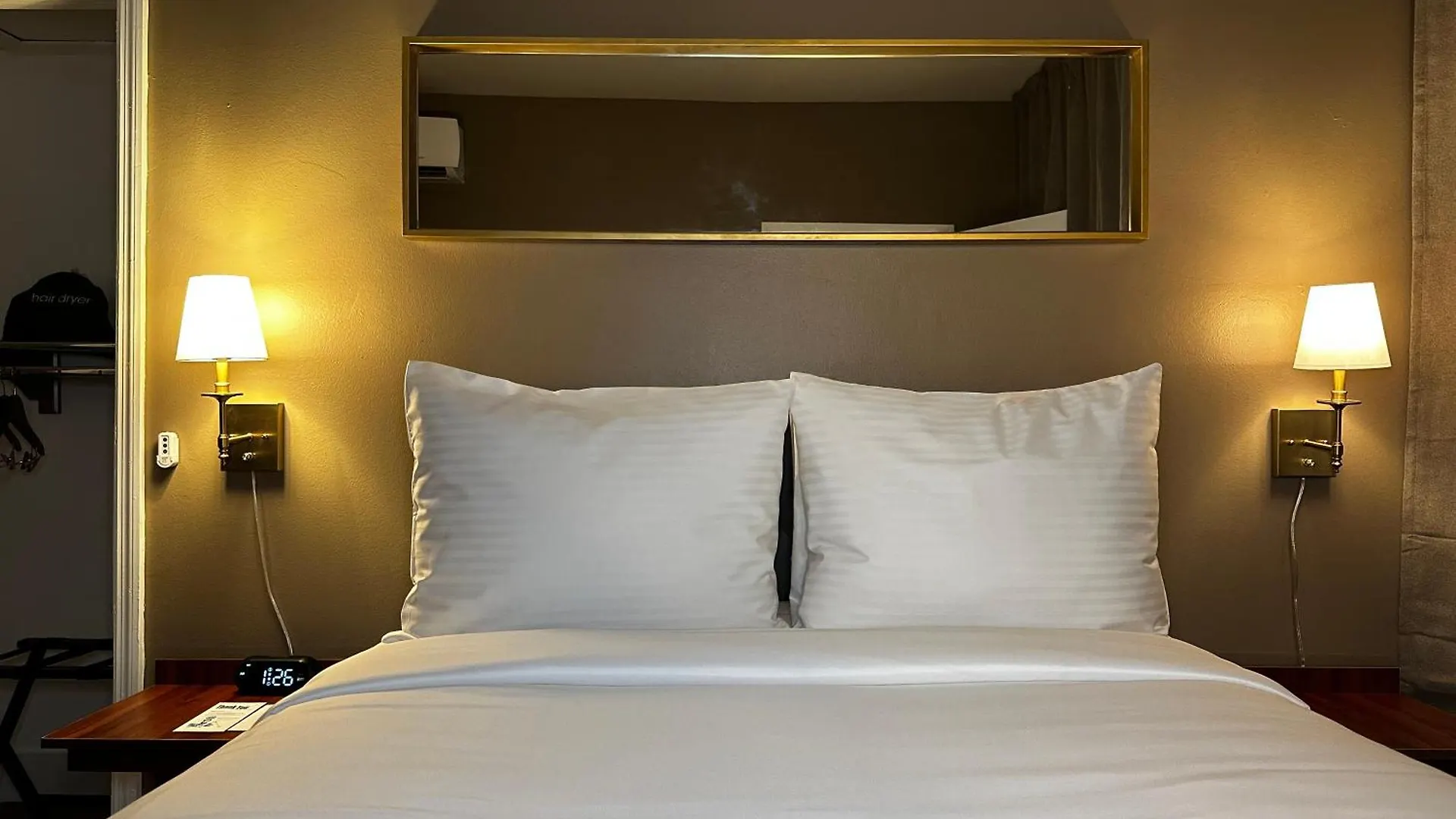 Tb Downtown Hotel