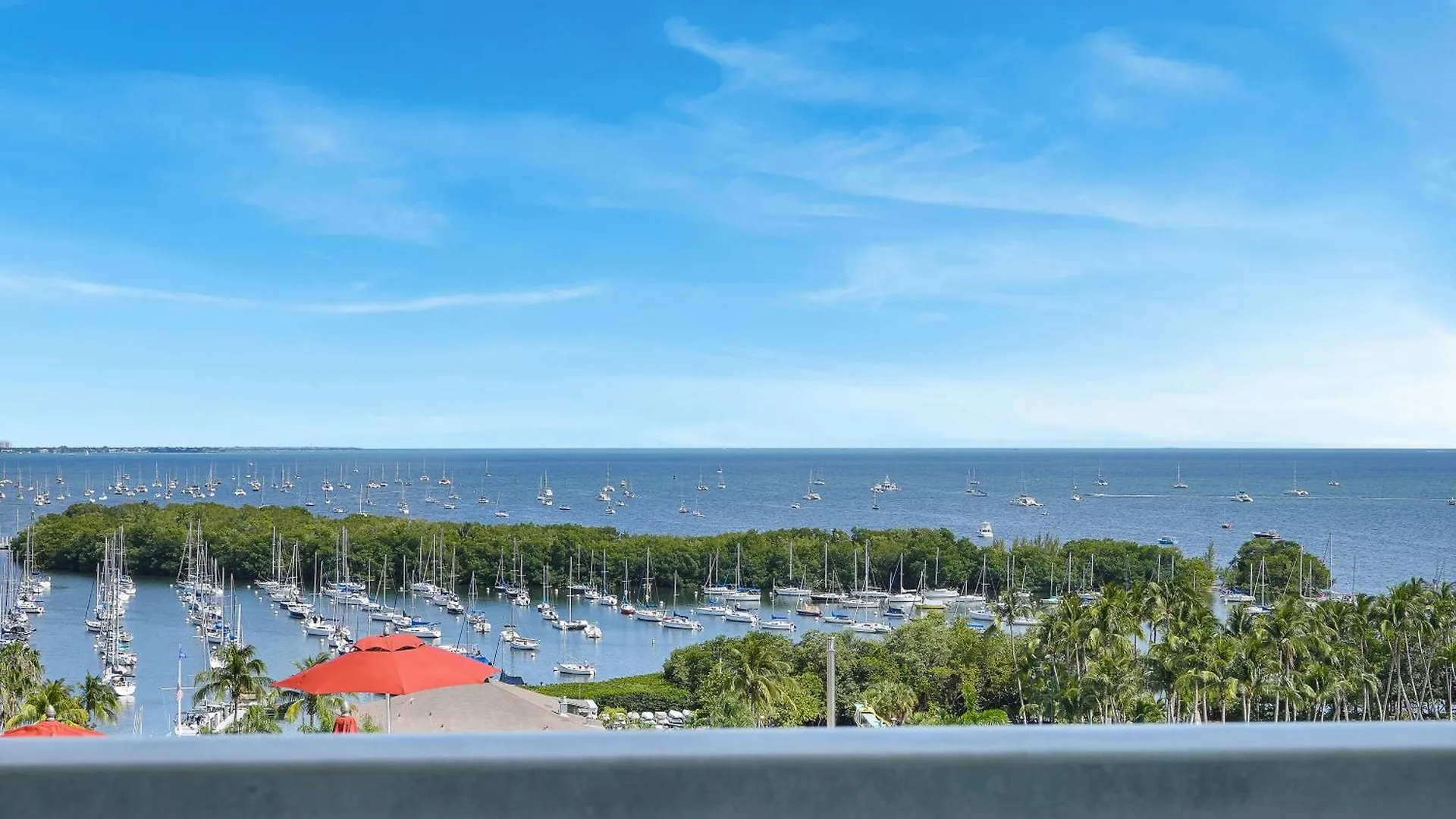 Tropical Paradise Spacious 3 Bedroom Aparthotel Miami