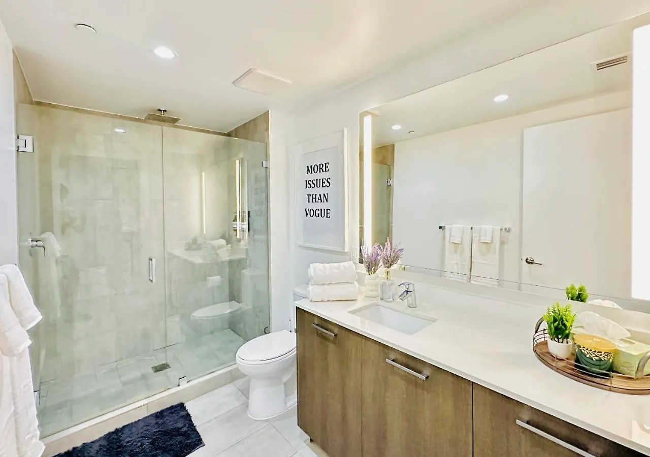 Luxury 2-bedroom By Monarch Downtown-port Of Miami
