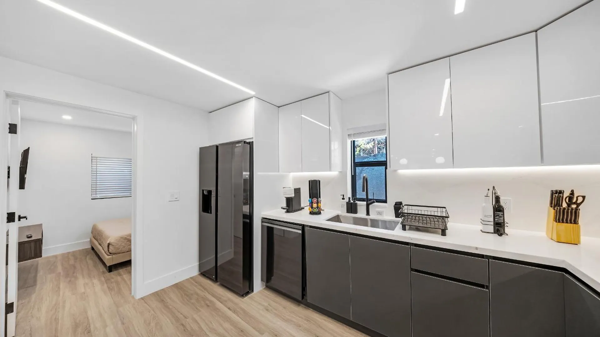 Design Dist Pool,hottub,billard Y Nespresso Miami