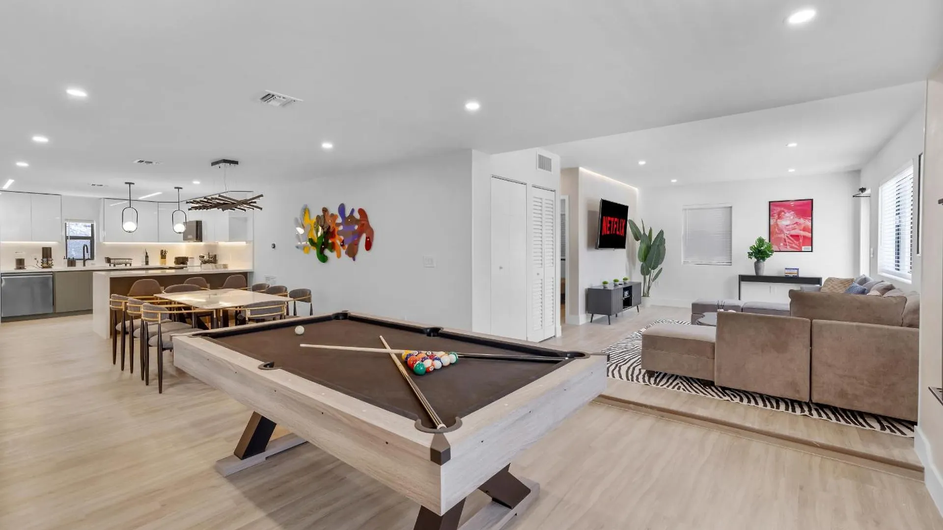 Design Dist Pool,hottub,billard Y Nespresso