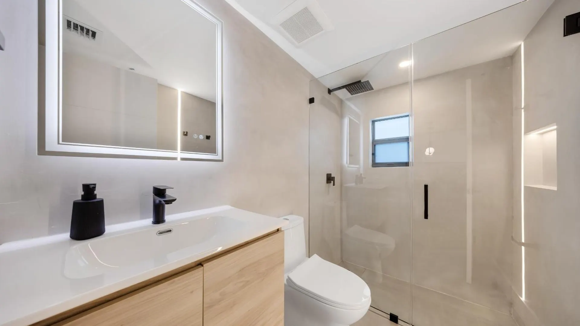 Design Dist Pool,hottub,billard Y Nespresso * Miami