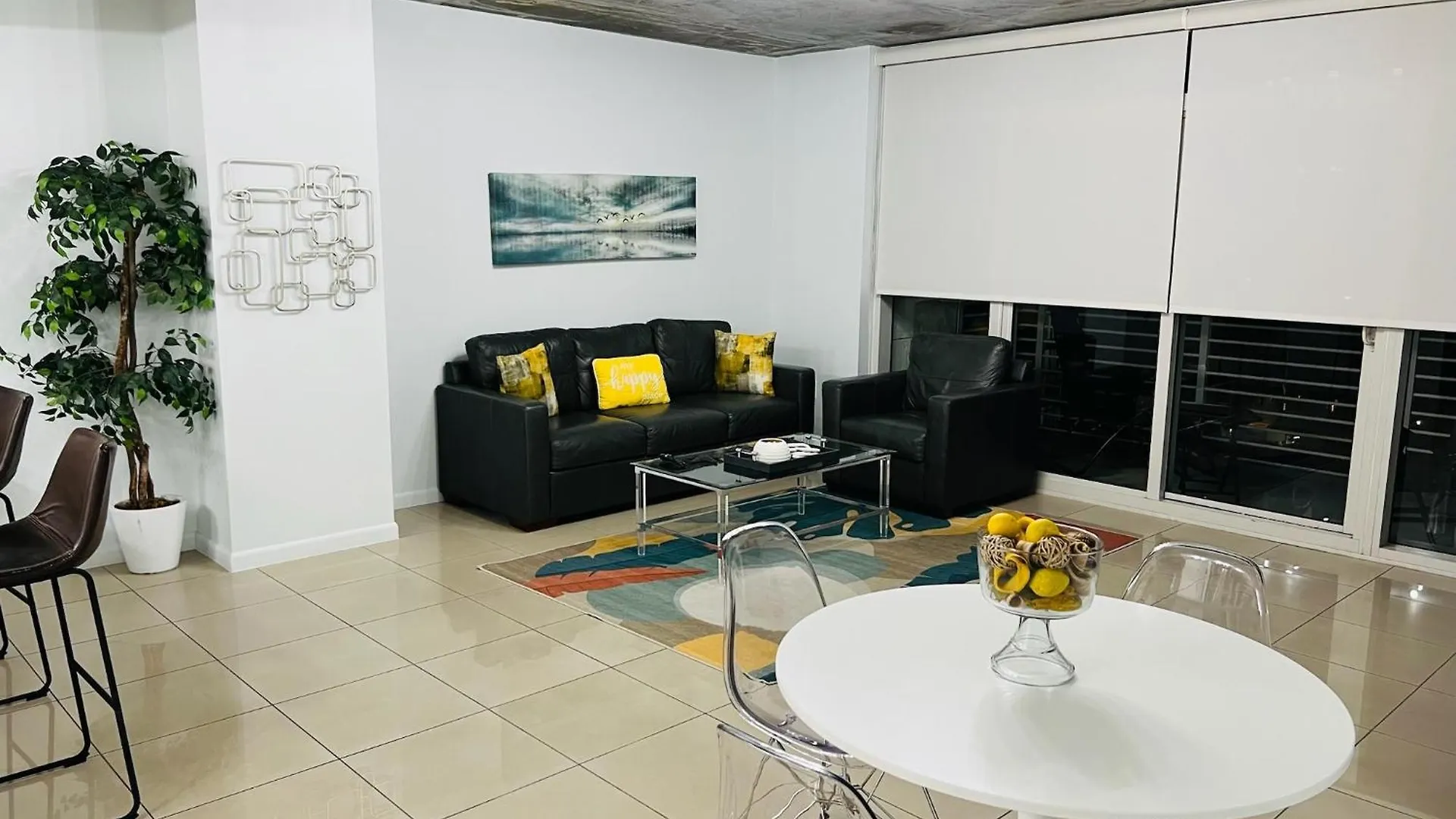 Spacious 2bd 2bth At Midblock * Miami