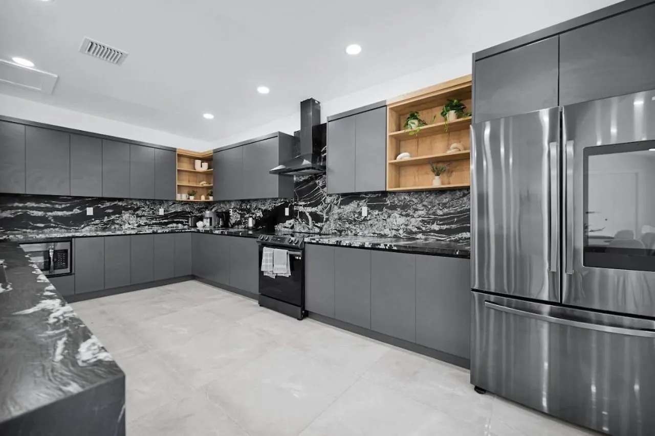 Lux Modern 4br With Pool Villa
