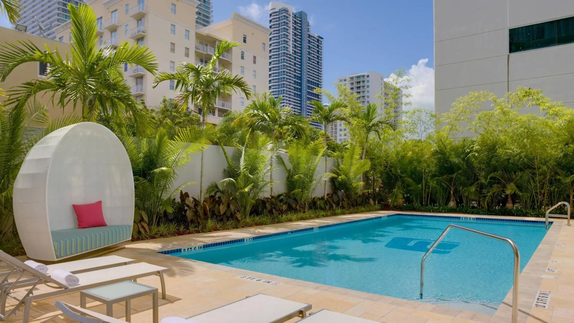 Aloft Brickell 3* Miami