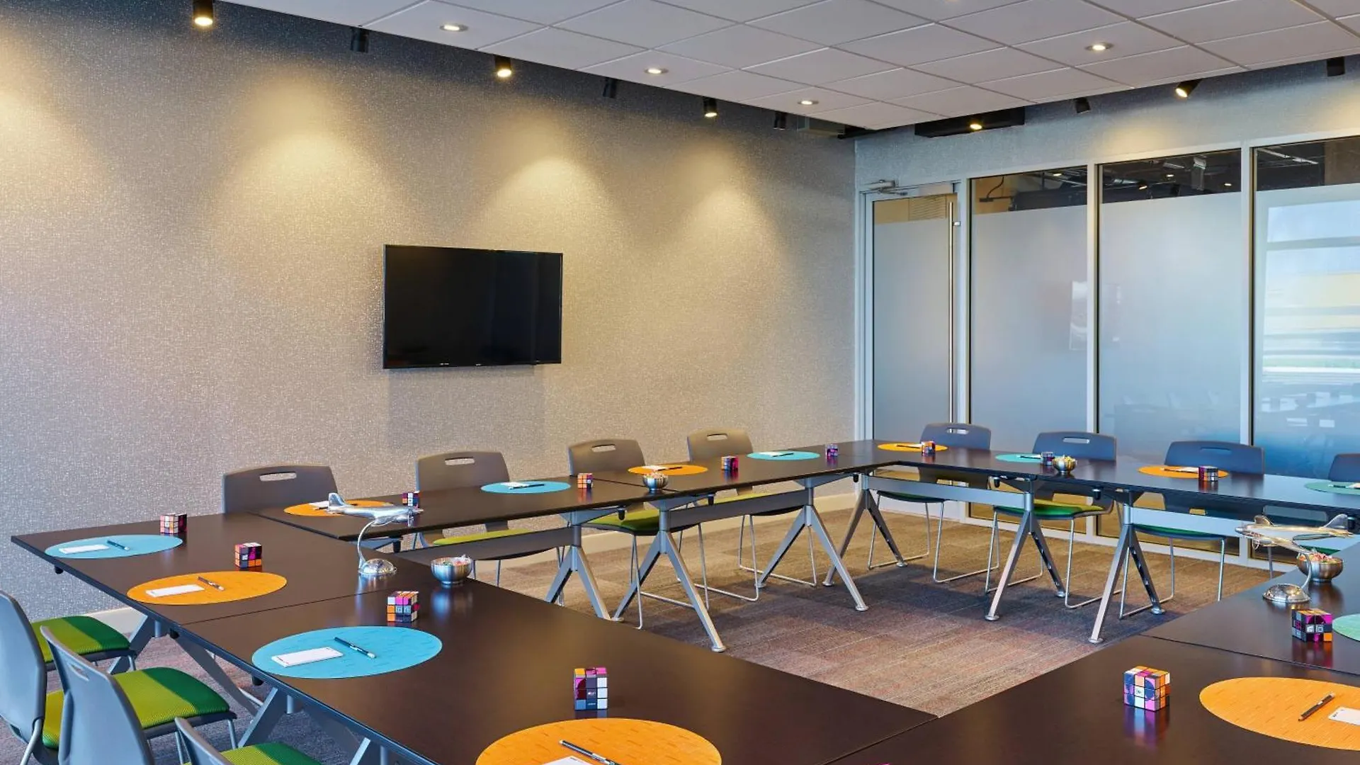 Aloft Miami Airport 3*
