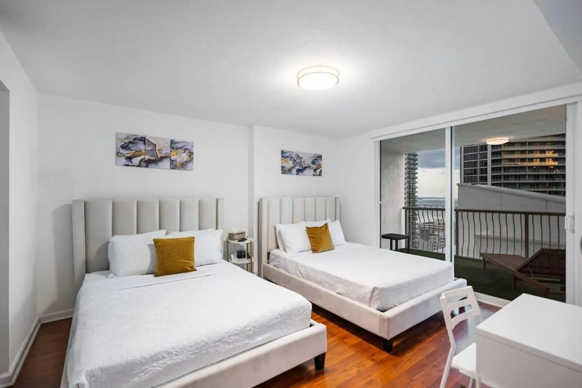 Modern Bayview In Brickell Bay * Miami
