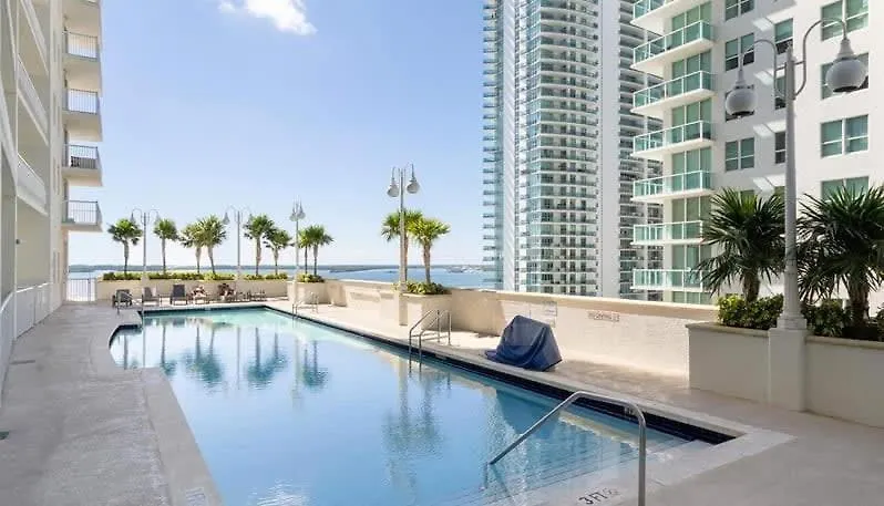 Modern Bayview In Brickell Bay