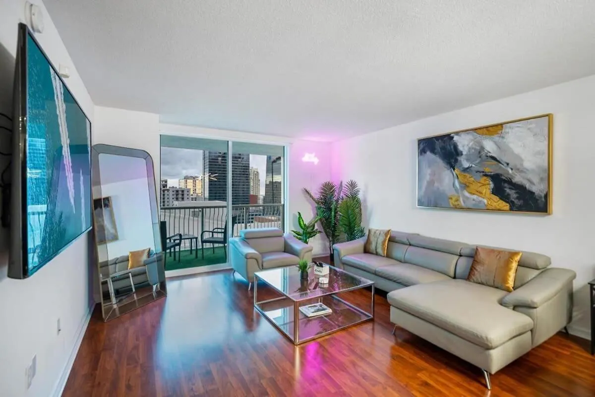 Modern Bayview In Brickell Bay Apartment