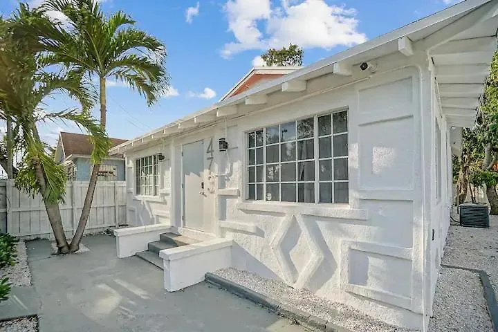 Chateau Pool, Hottub And Parking Miami