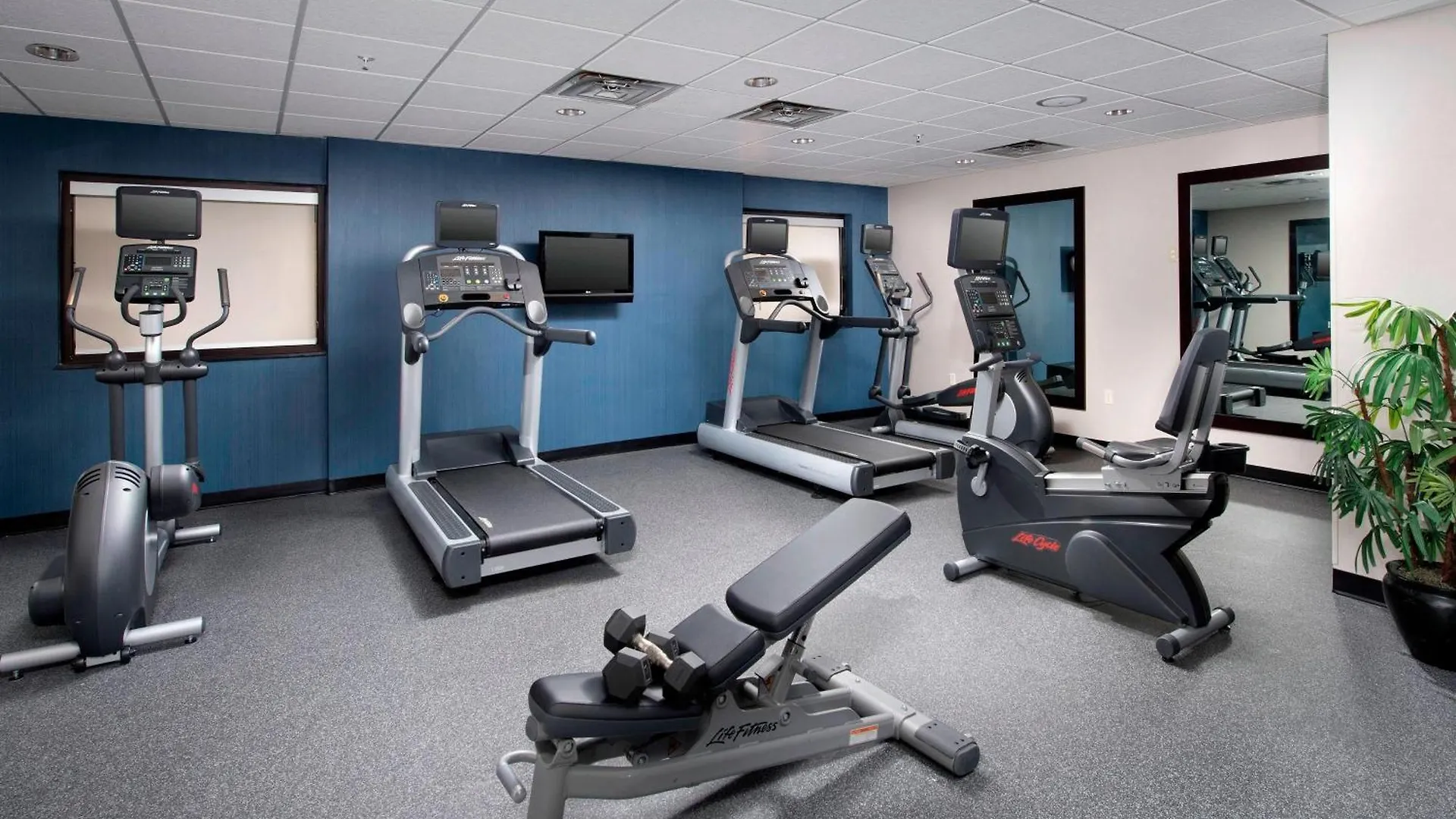 Fairfield & By Marriott Airport South Miami