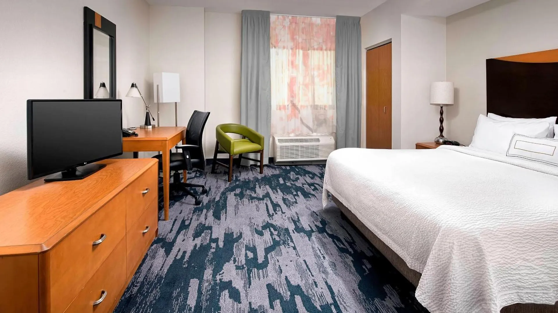 Fairfield & By Marriott Airport South Hotel