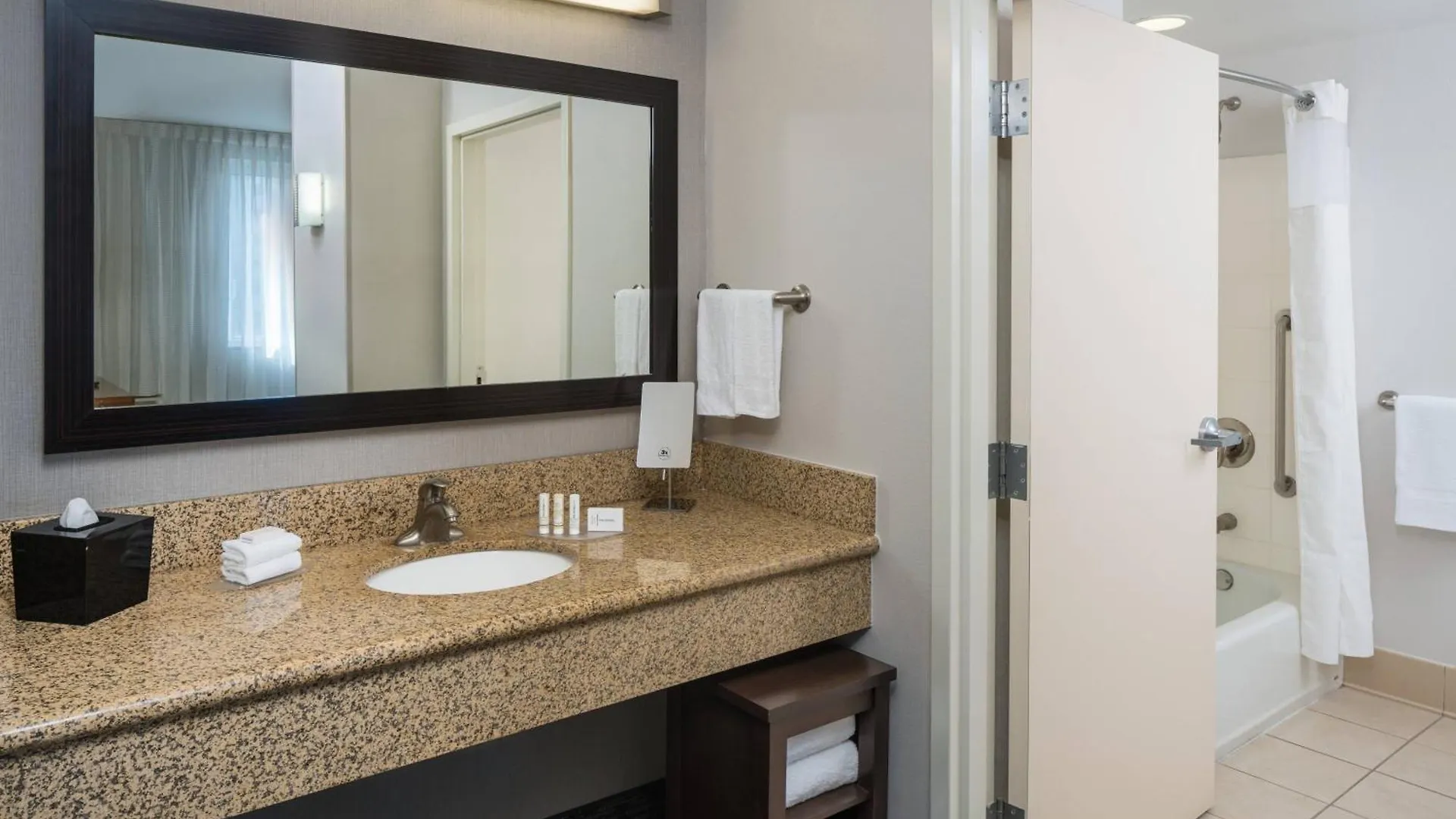 Hotel Courtyard By Marriott Miami West/fl Turnpike
