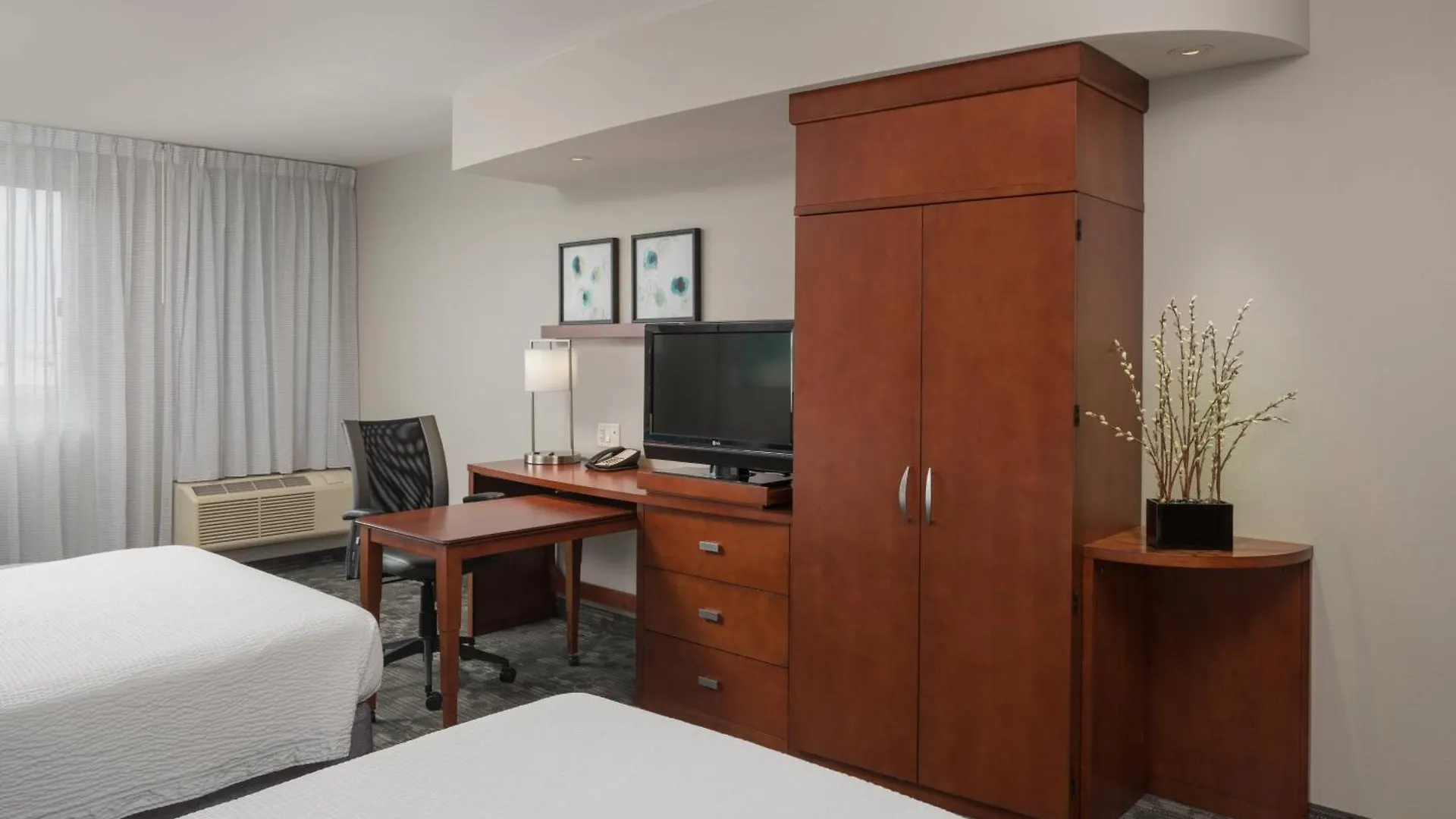 Courtyard By Marriott Miami West/fl Turnpike