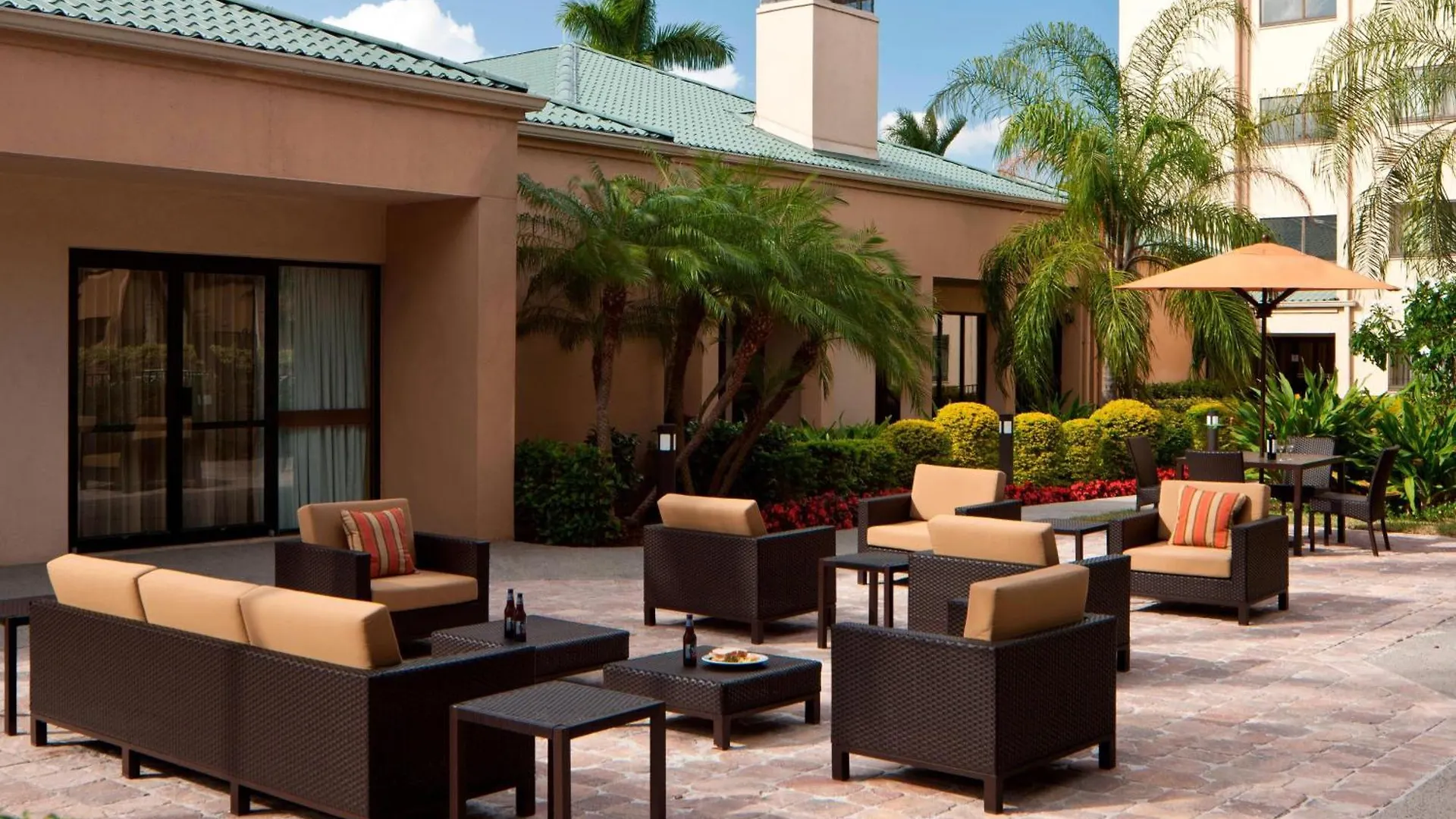 Courtyard Airport West Doral Miami