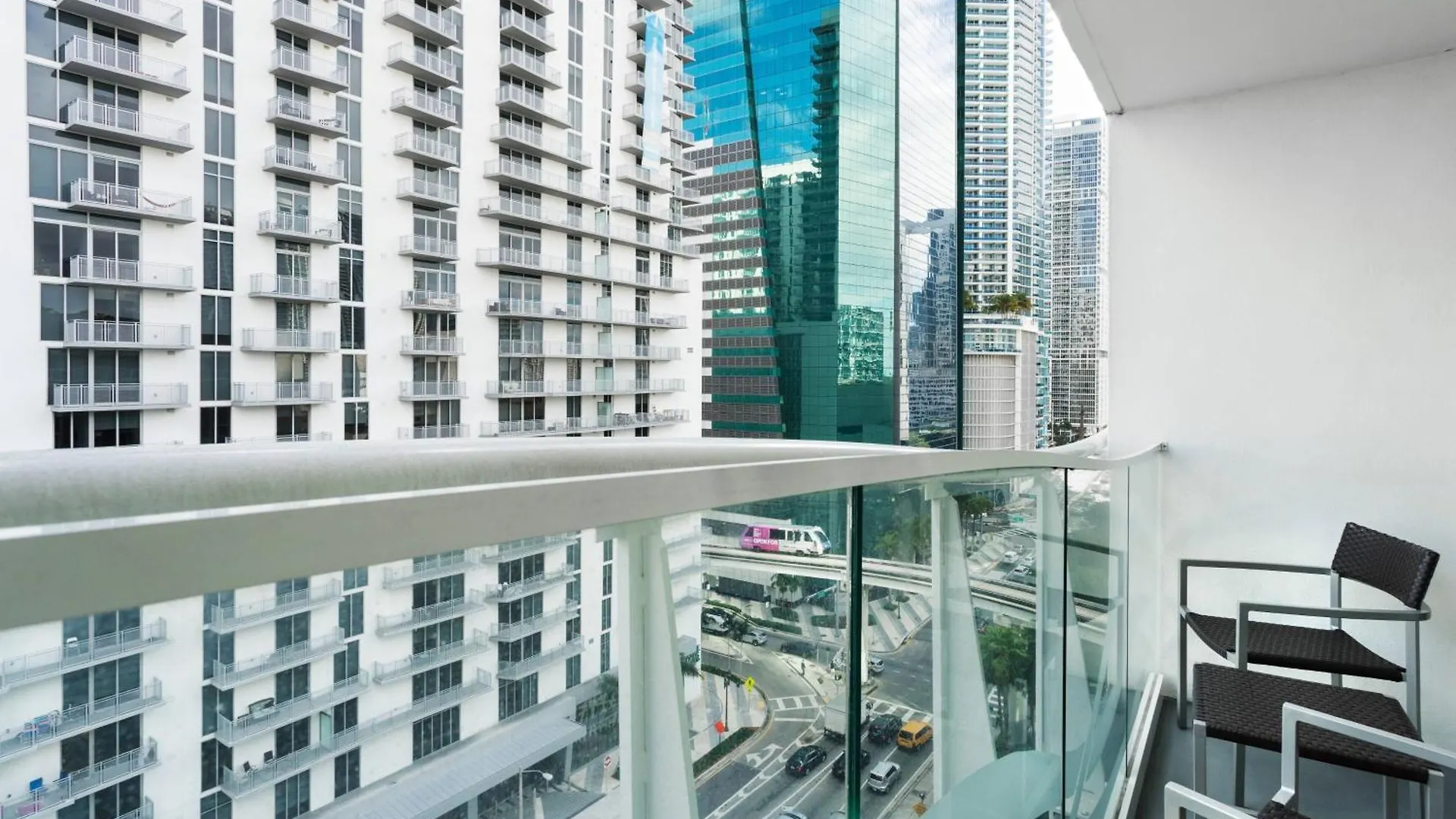 Courtyard Downtown Brickell Area