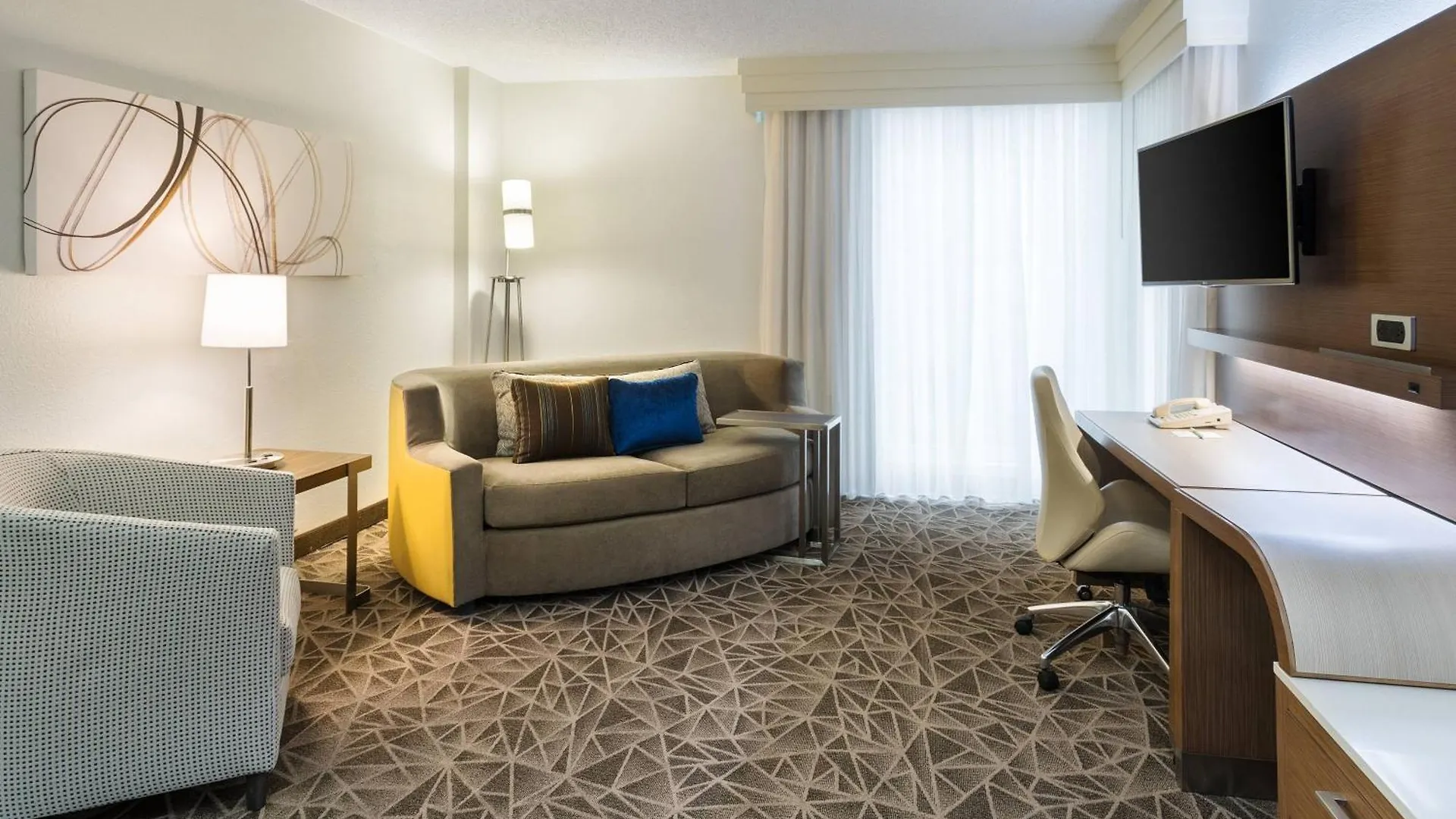 Hotel Courtyard Downtown Brickell Area 3*