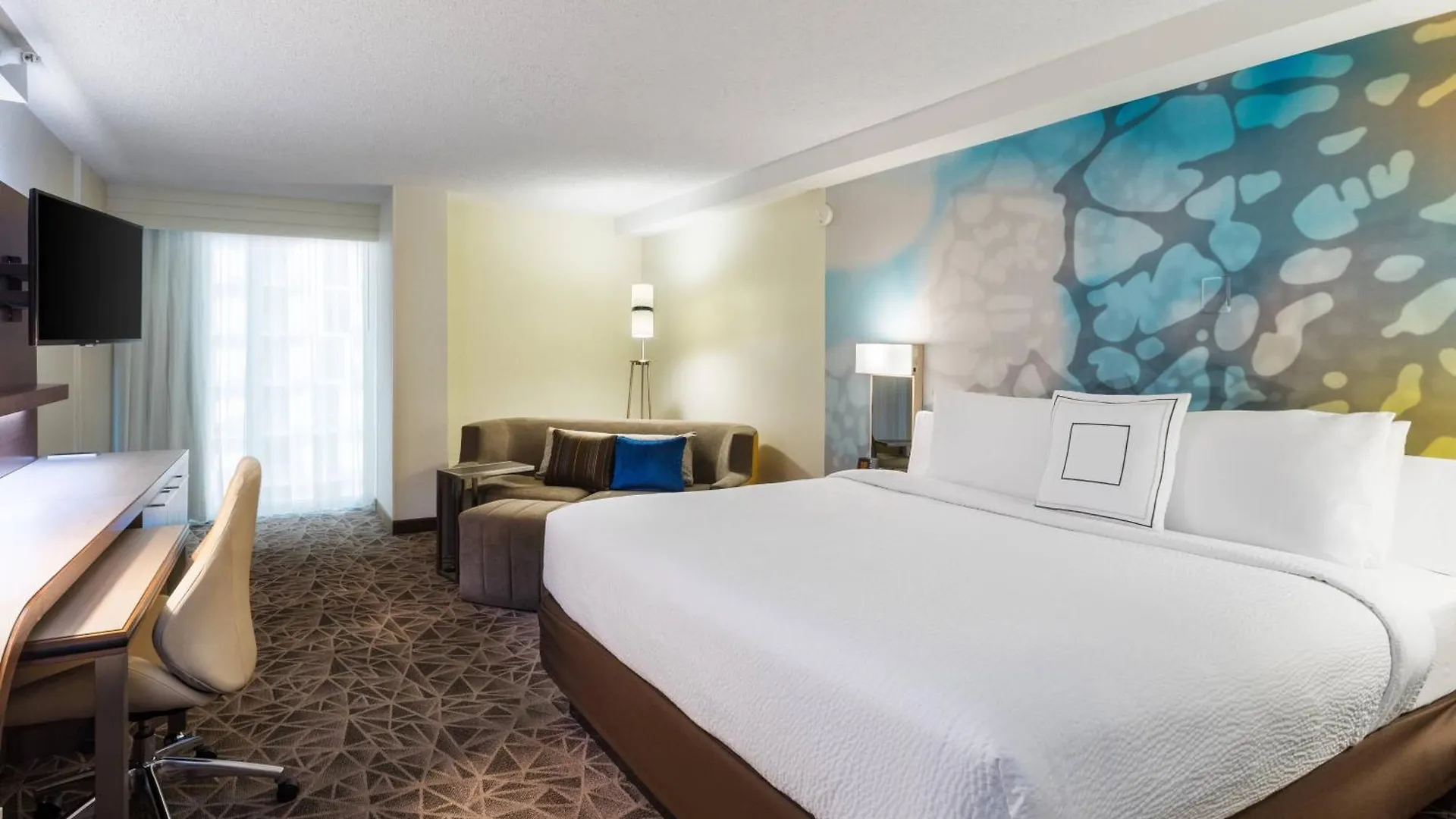 Courtyard Downtown Brickell Area 3* Miami