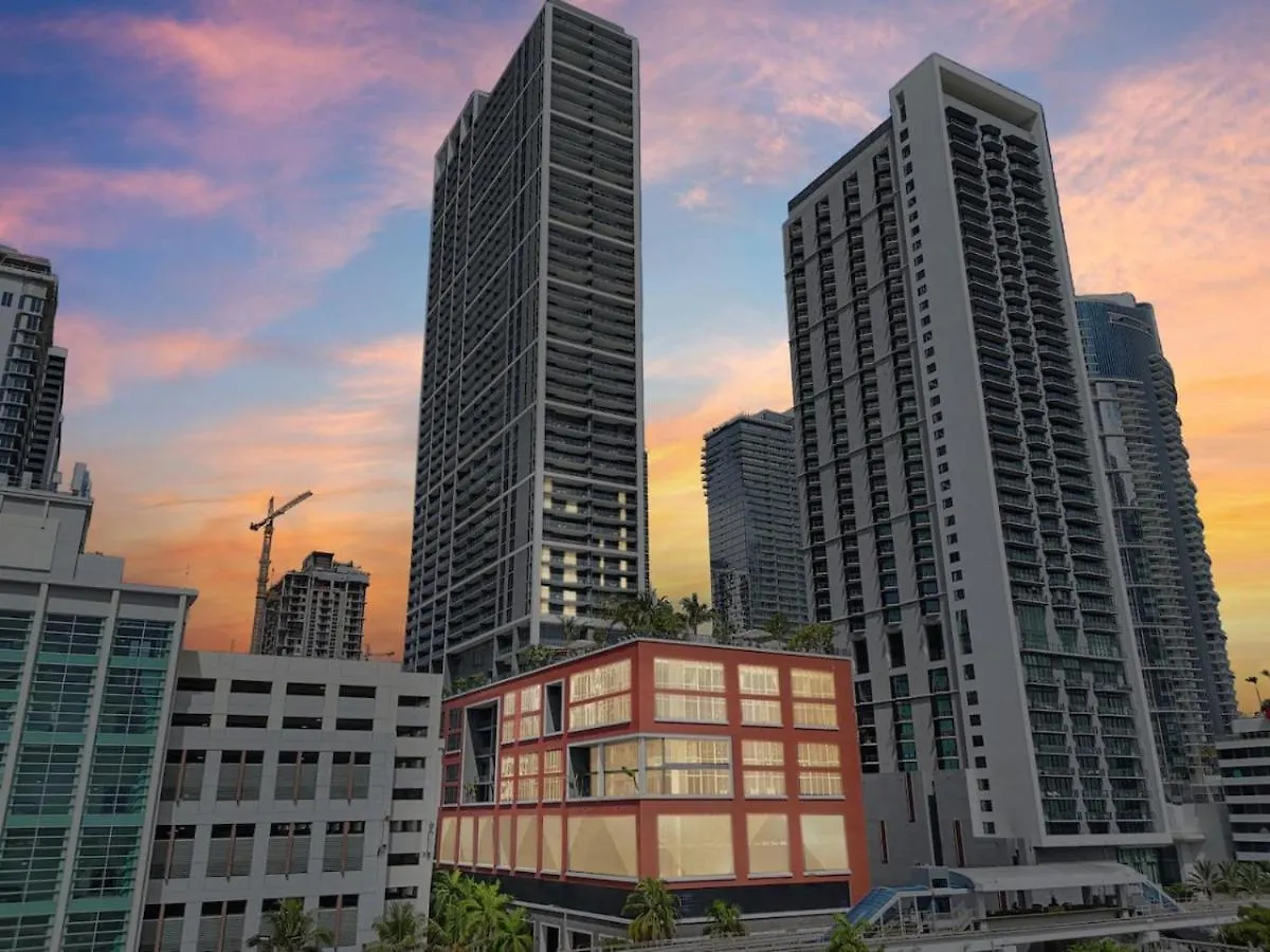 New Luxury Bay View Downtown *