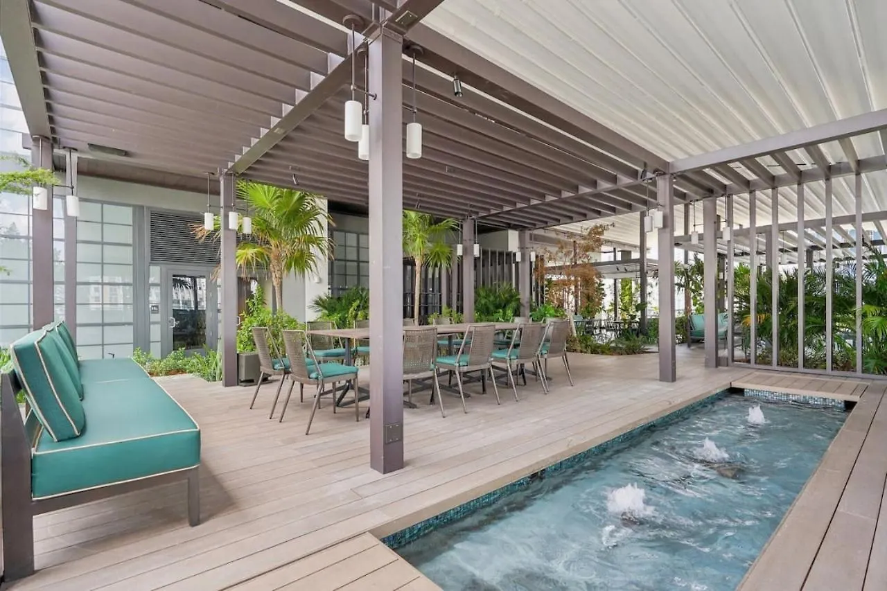 New Luxury Bay View Downtown Apartament *