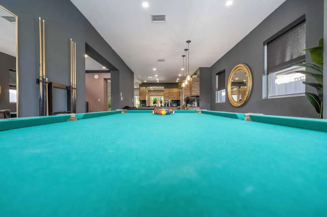 Villa Gucci With Pool & Great Location Miami