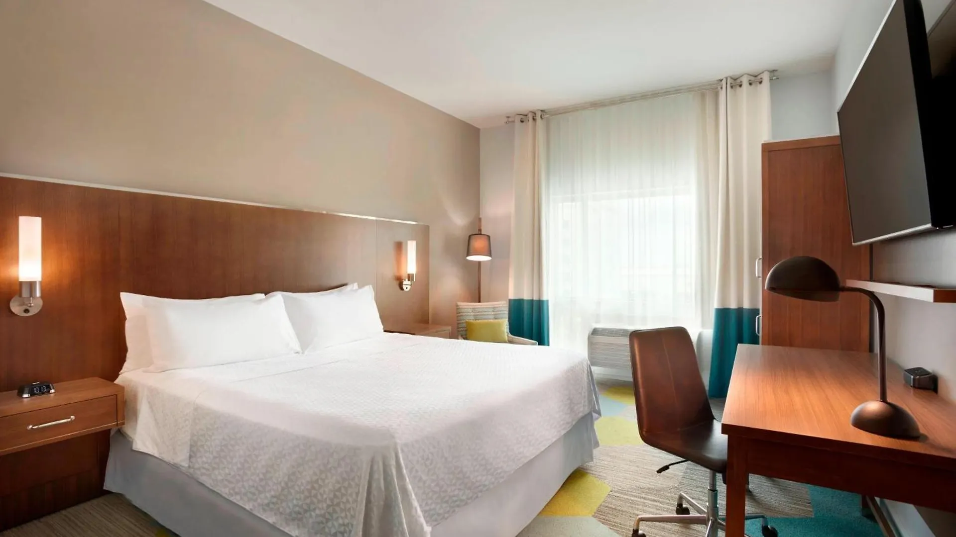 Hotel Four Points By Sheraton Miami Airport
