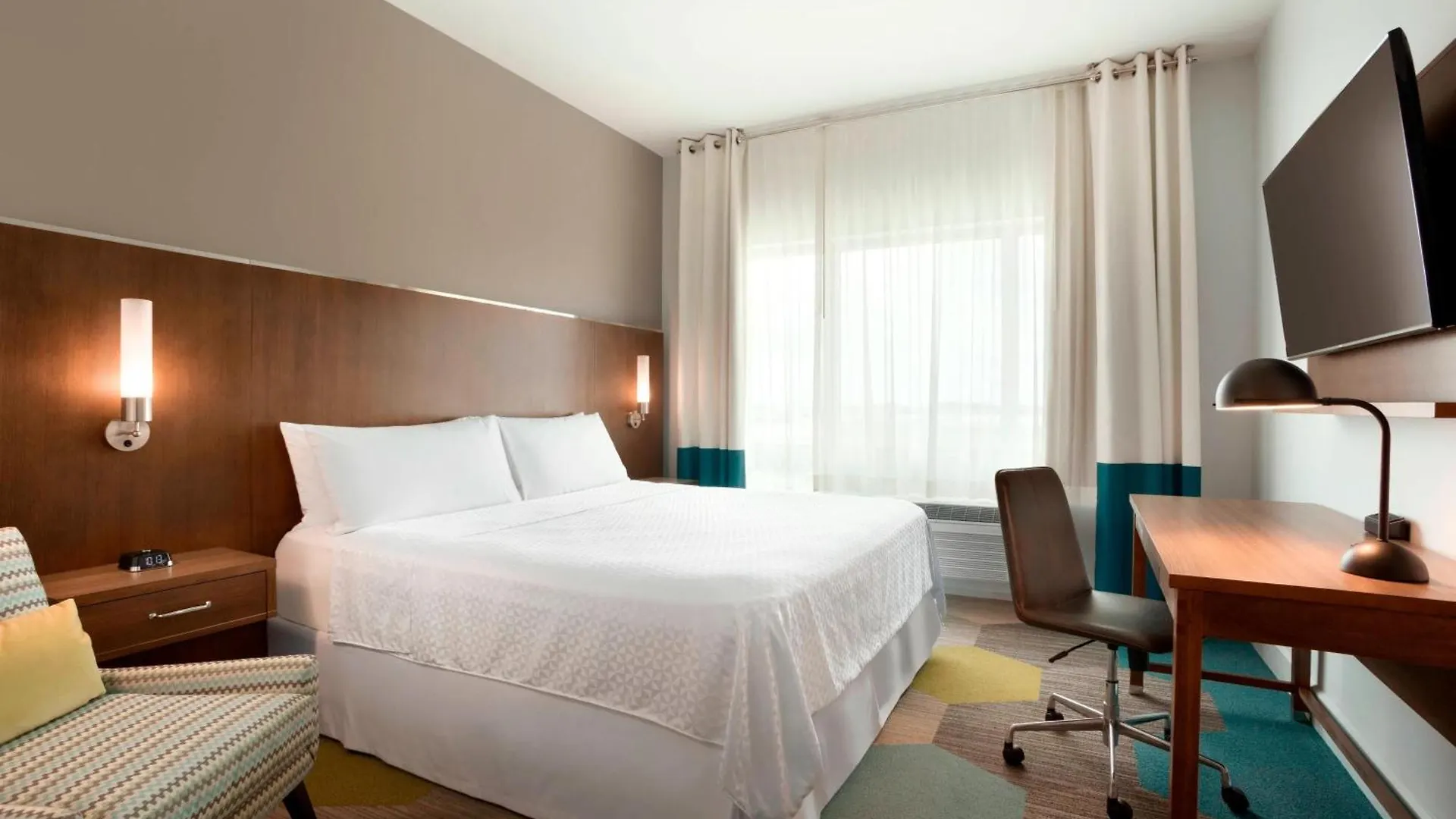 Four Points By Sheraton Miami Airport Hotel