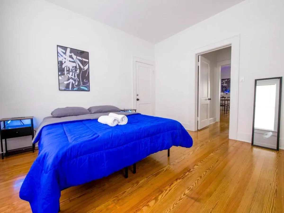 Stylish 2br Escape Edgewater Apartment *