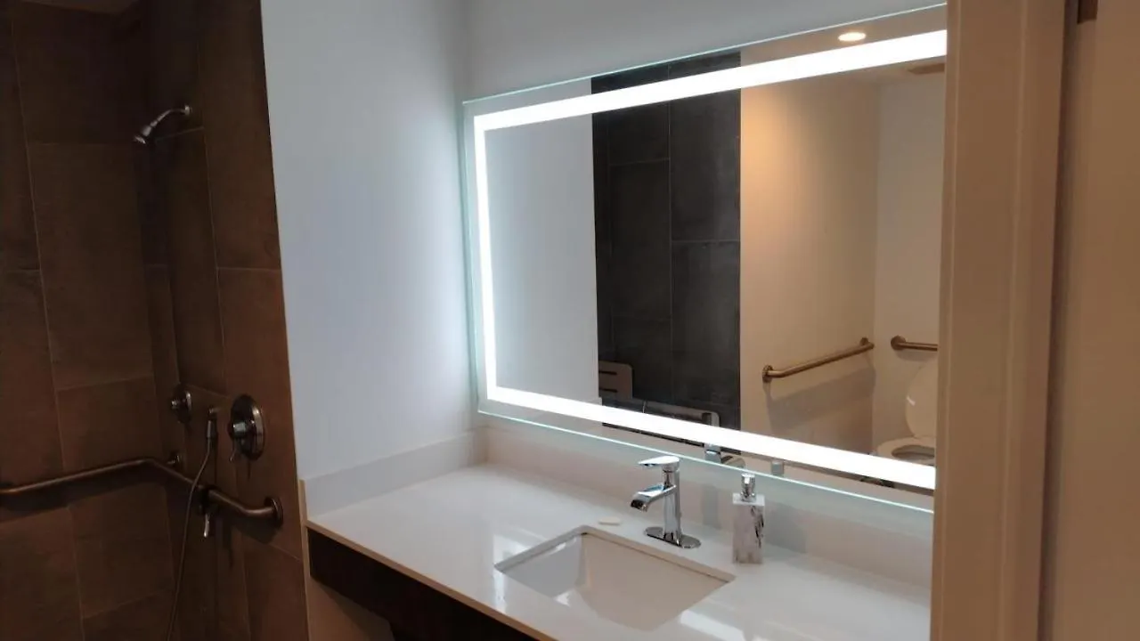 New Modern Downtown Apartment Miami
