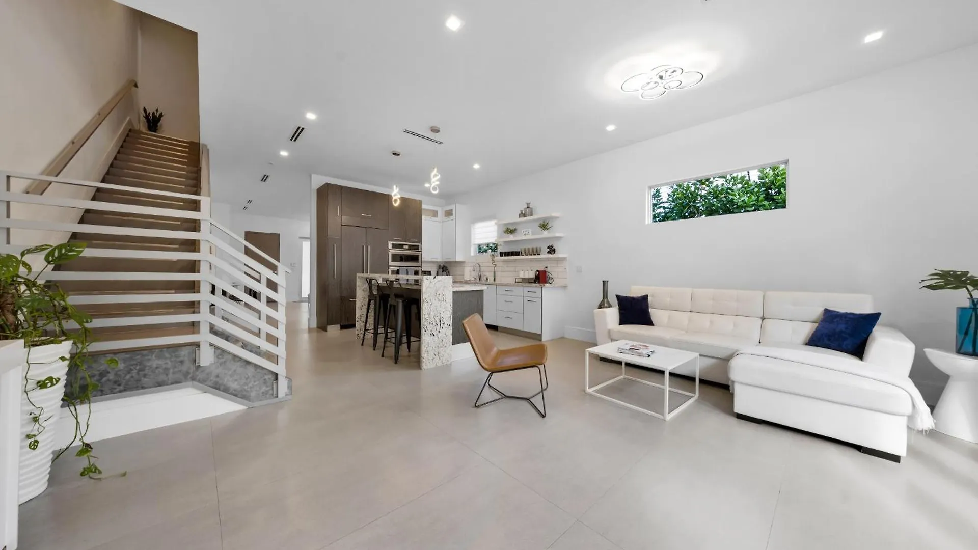 Coconut Grove Casita With Private Plunge Pool, Gated Villa