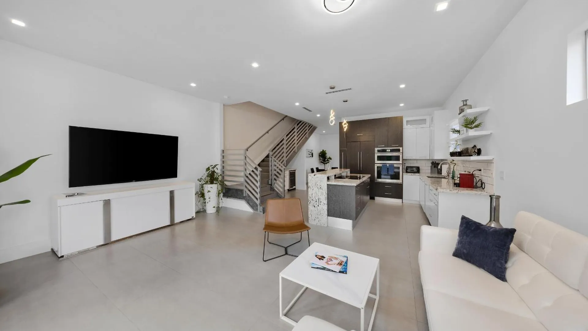 Coconut Grove Casita With Private Plunge Pool, Gated * Miami