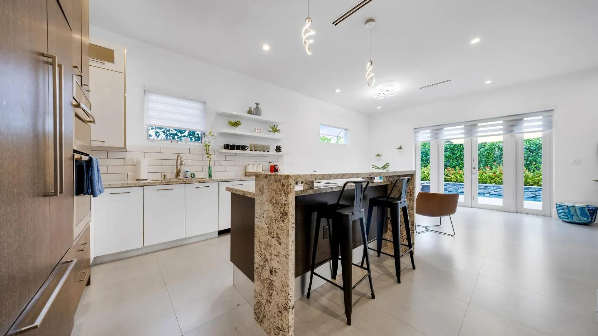 Coconut Grove Casita With Private Plunge Pool, Gated * Miami