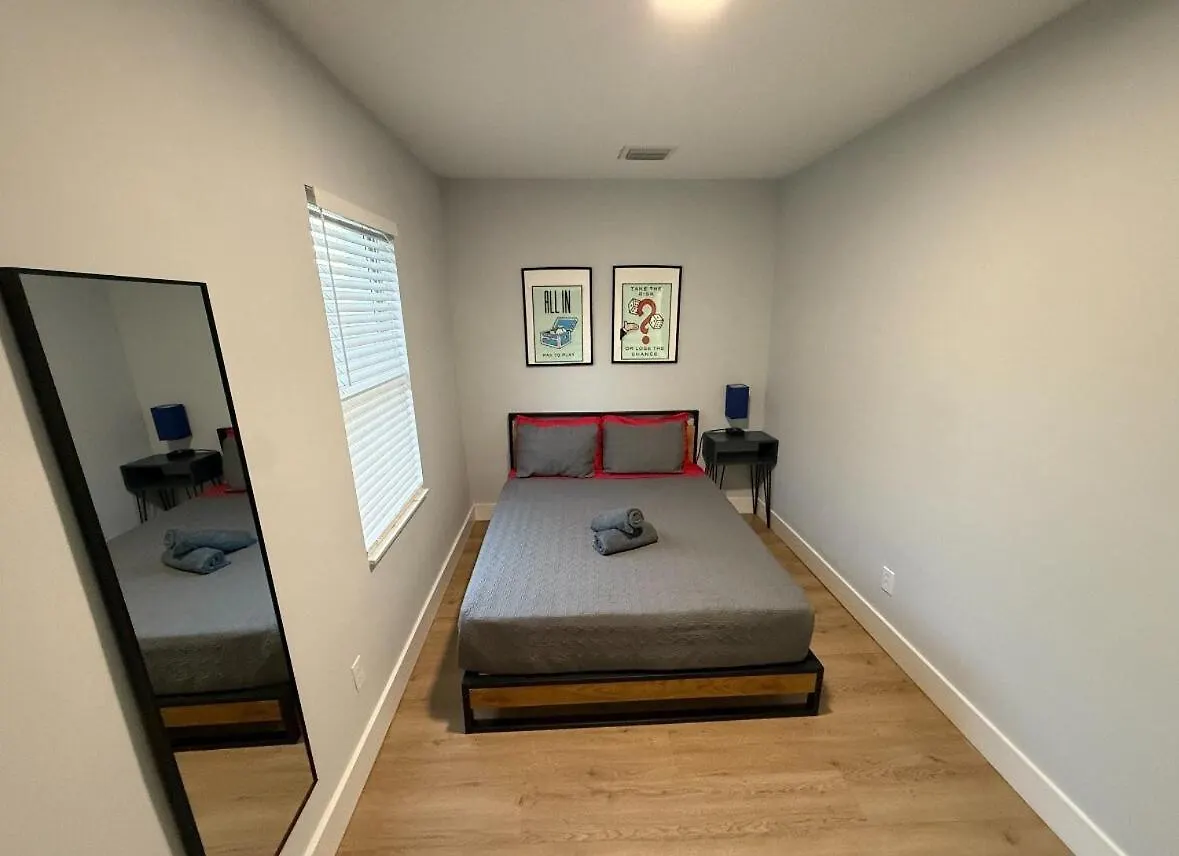 Near Wynwood Apartment